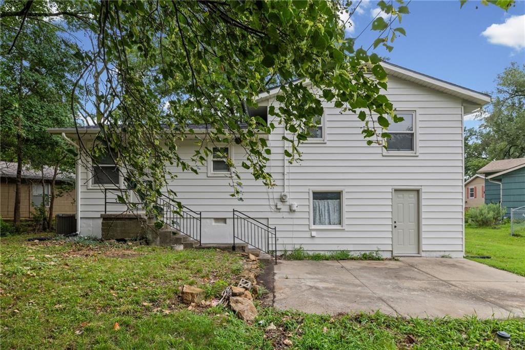 618 Saratoga Place — photo 30
