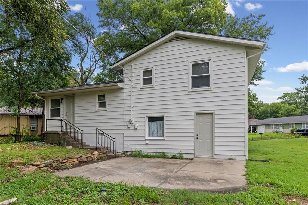 618 Saratoga Place — photo 32