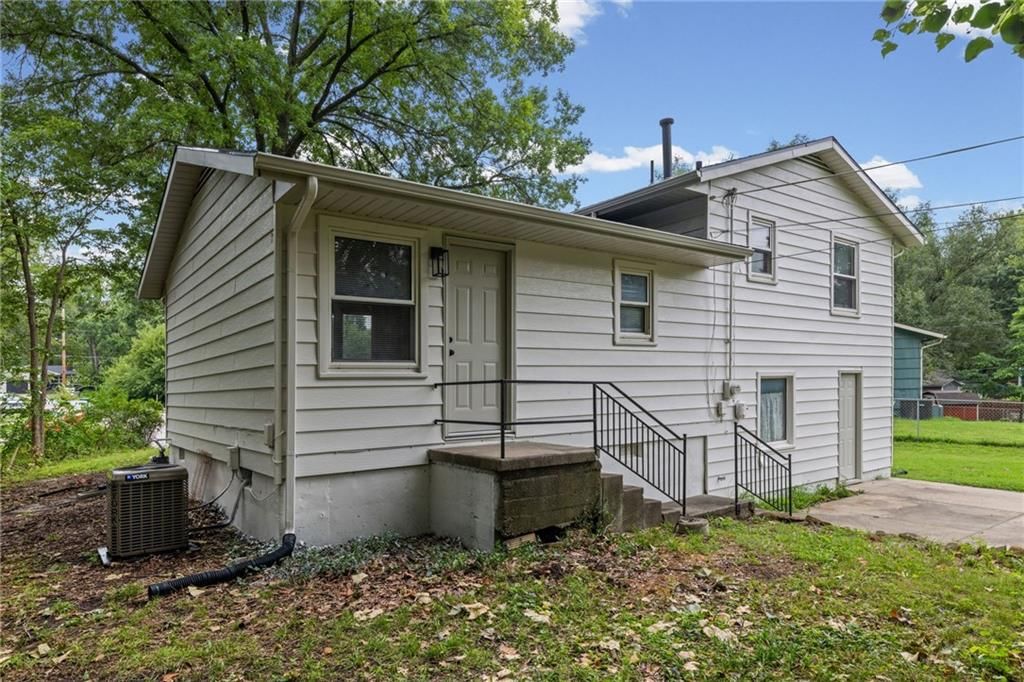 618 Saratoga Place — photo 34