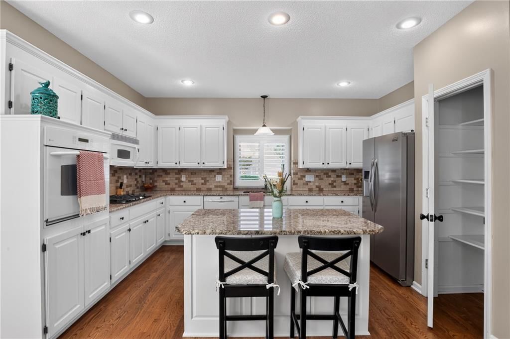 14602 S Hagan Street — photo 10