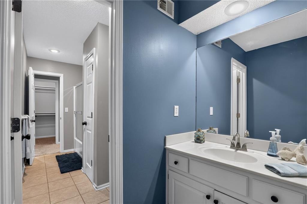 14602 S Hagan Street — photo 43