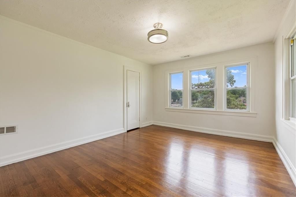 7343 Forest Avenue — photo 19