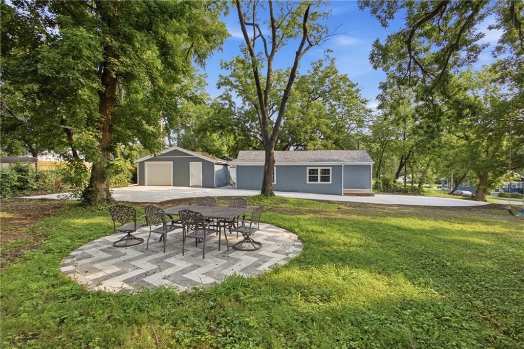 6818 Agnes Avenue — photo 3