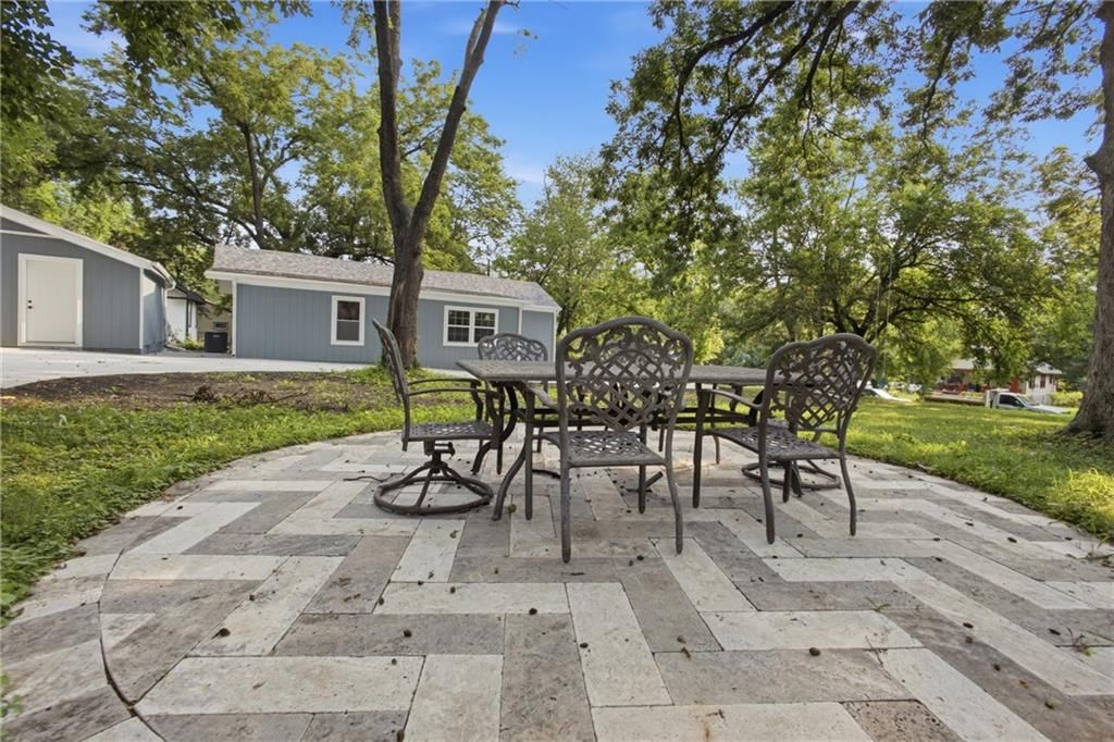 6818 Agnes Avenue — photo 4