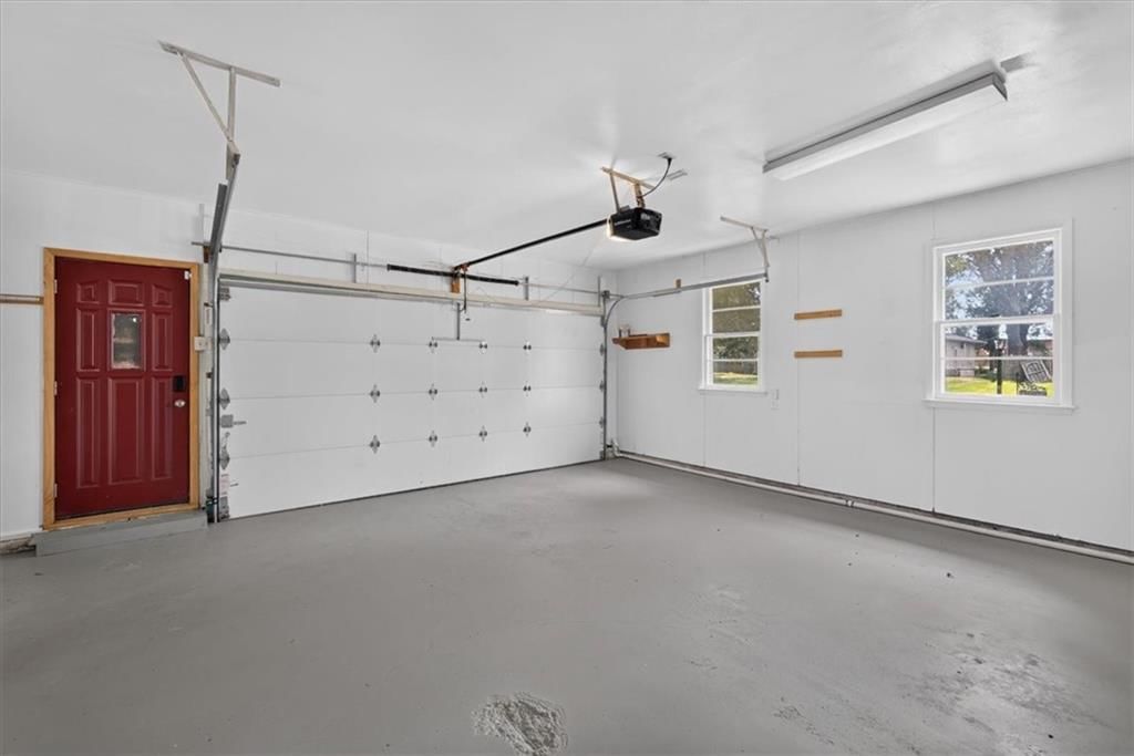 7726 EVERETT Avenue — photo 40