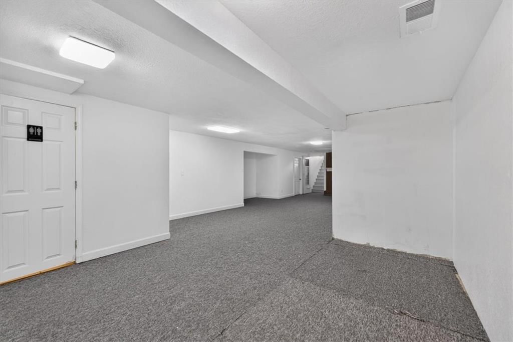7726 EVERETT Avenue — photo 49