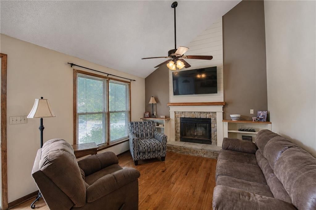 11216 N Donnelly Avenue — photo 3