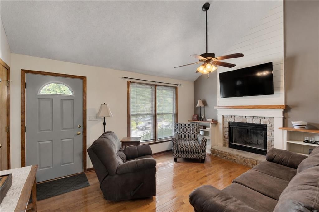 11216 N Donnelly Avenue — photo 4