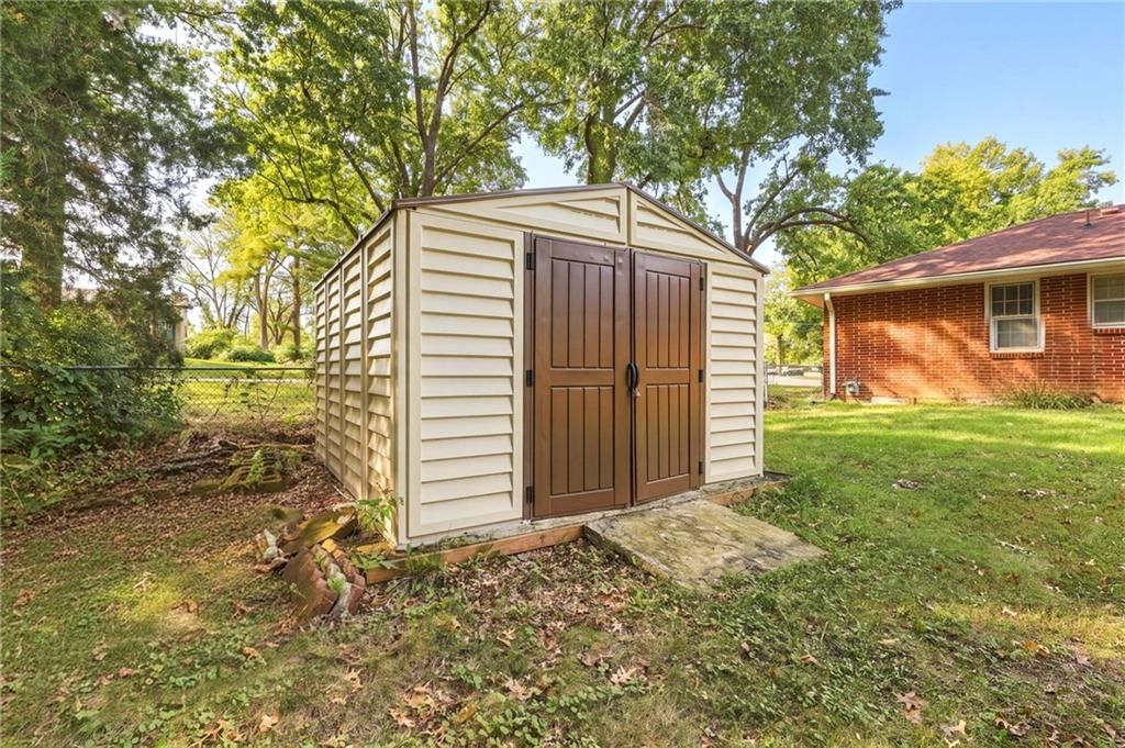 10711 W 67th Street — photo 33