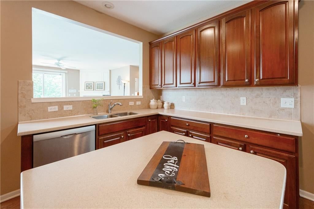 23721 W 88th Street — photo 11