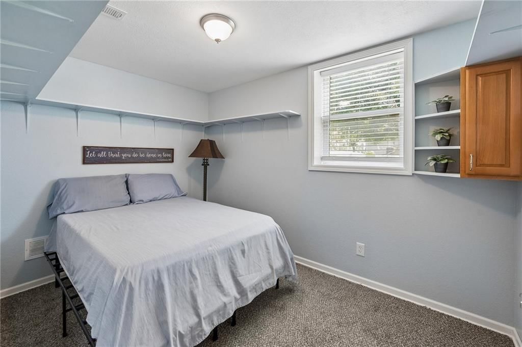 108 E Bates Street — photo 20
