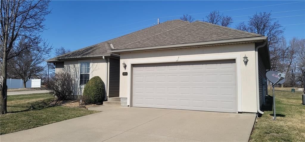 1901 Sideview Lane — photo 3