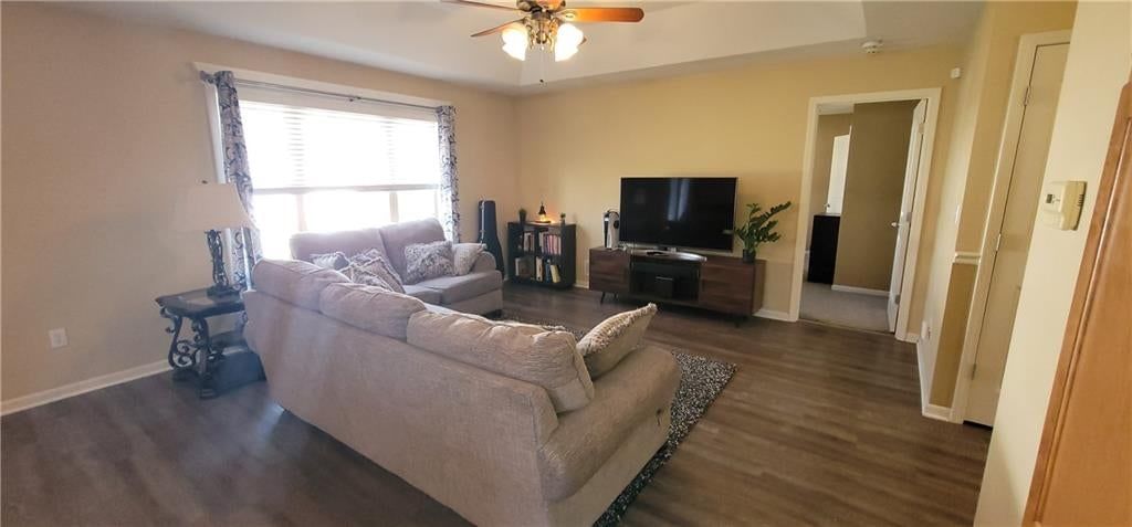 1901 Sideview Lane — photo 9
