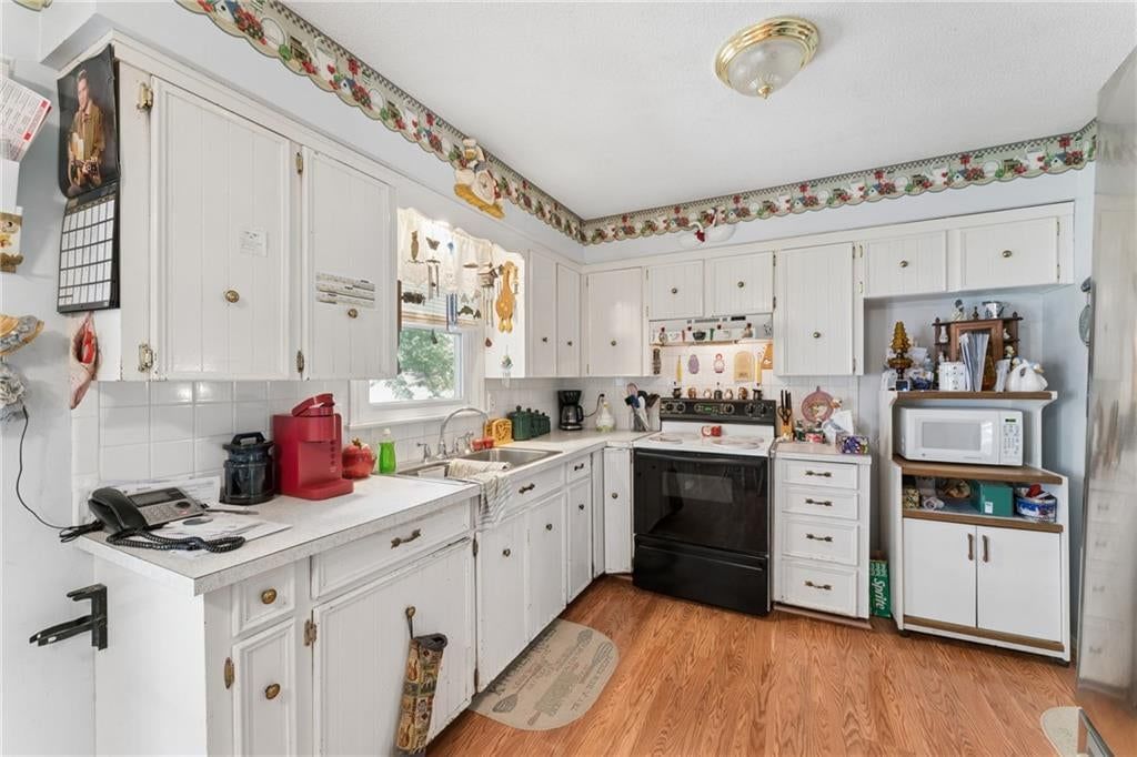 9812 Hillcrest Road — photo 3