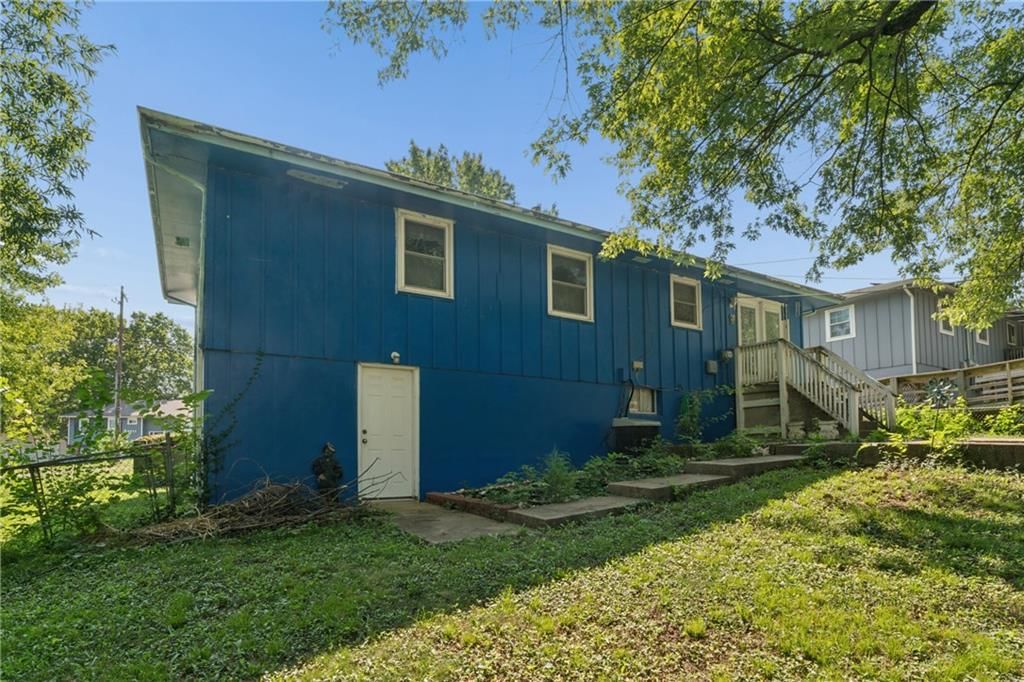 9812 Hillcrest Road — photo 6