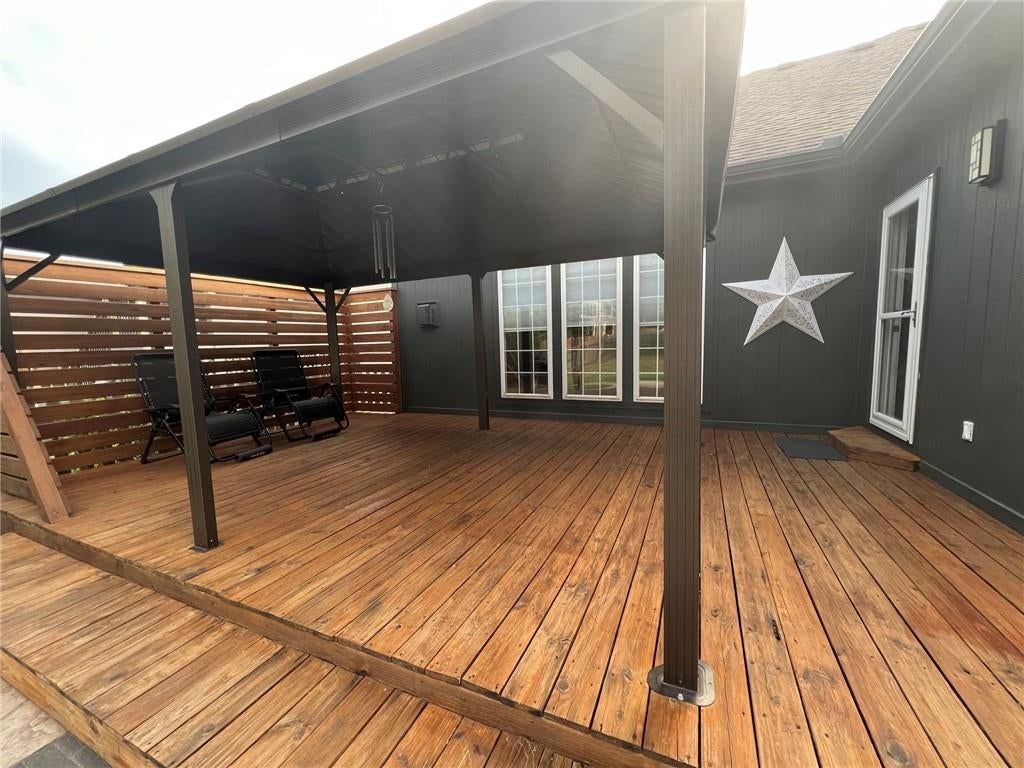 901 Chisam Road — photo 4