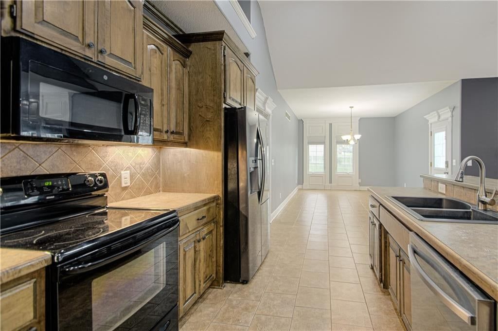 901 Chisam Road — photo 13