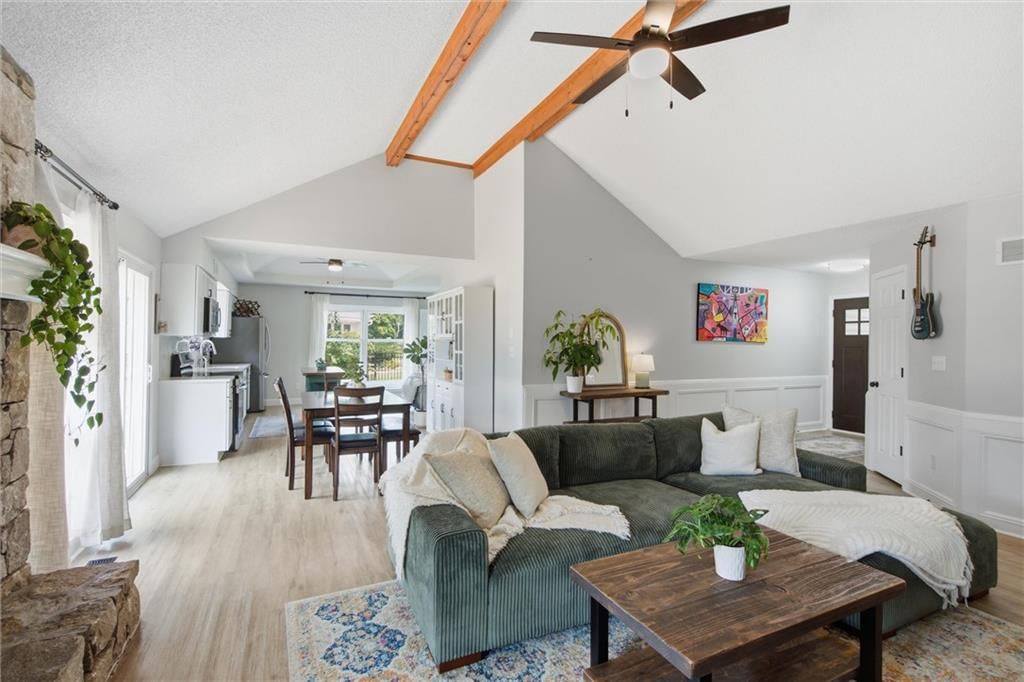 1500 Yorkshire Drive — photo 9