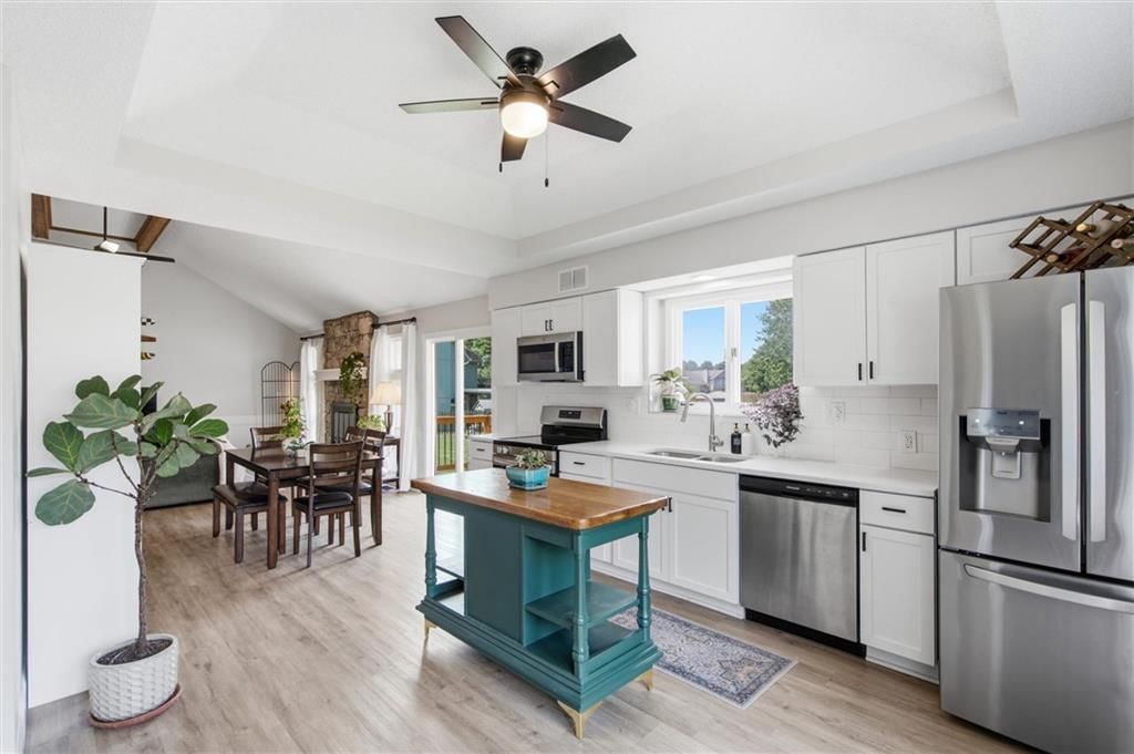 1500 Yorkshire Drive — photo 12