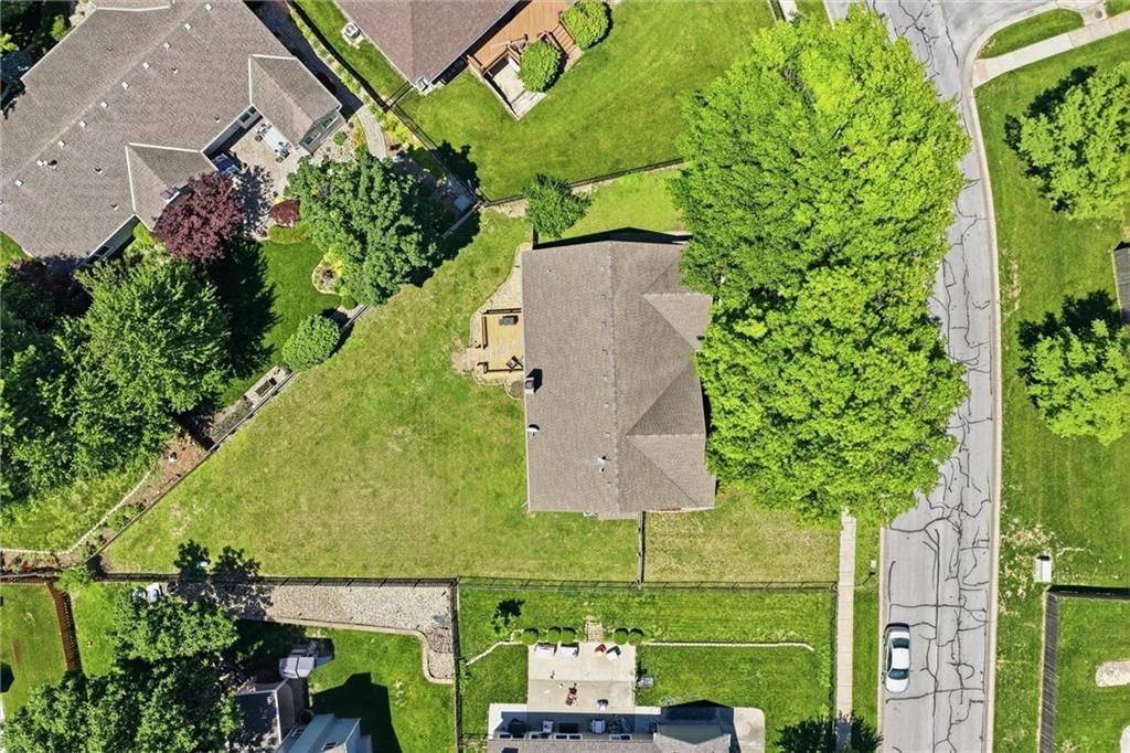 1500 Yorkshire Drive — photo 30