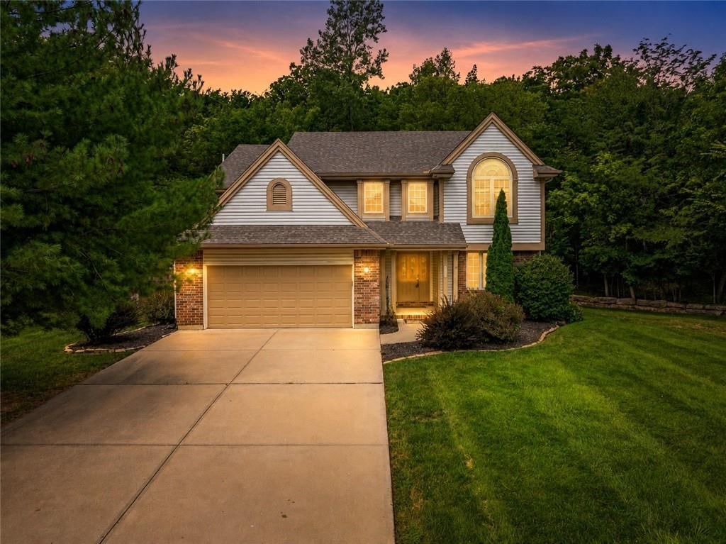3010 S Bradford Lane — photo 1