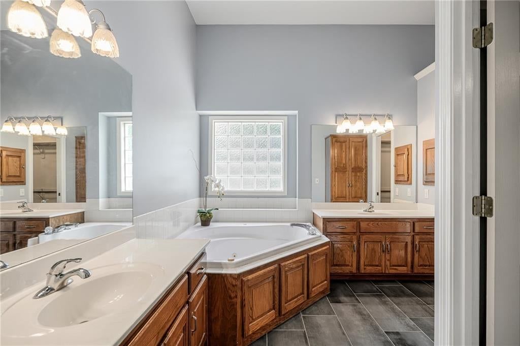 3010 S Bradford Lane — photo 39