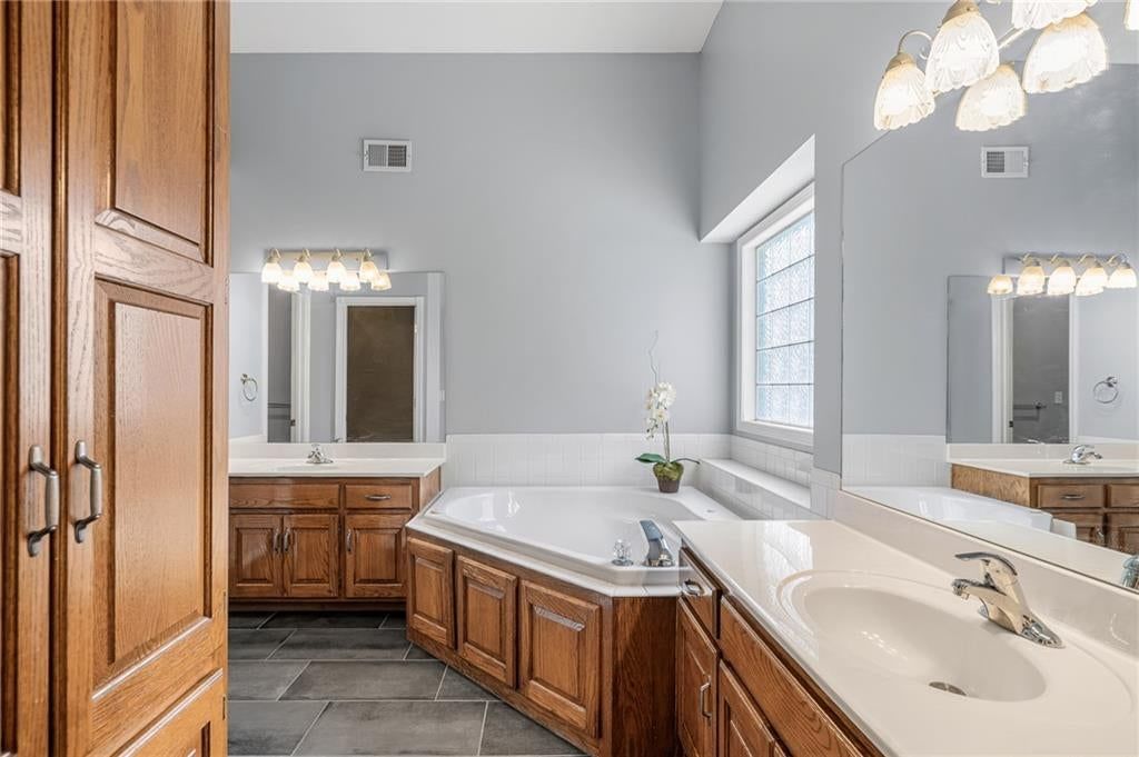 3010 S Bradford Lane — photo 40