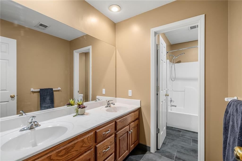 3010 S Bradford Lane — photo 47