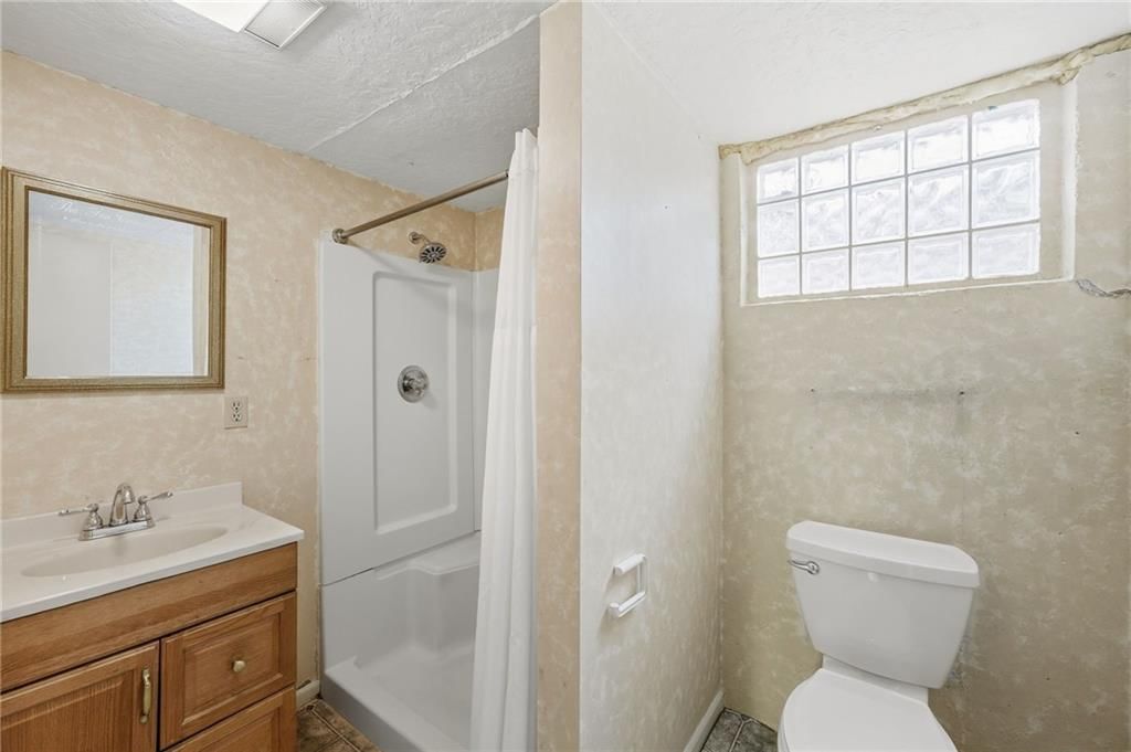 11715 Markham Road — photo 24