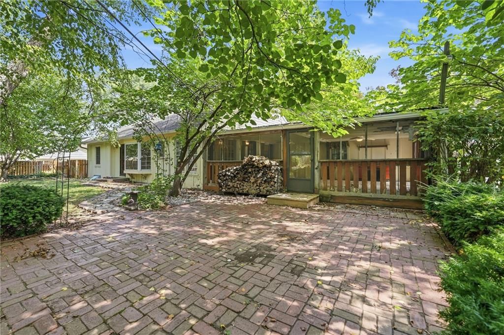 11715 Markham Road — photo 30