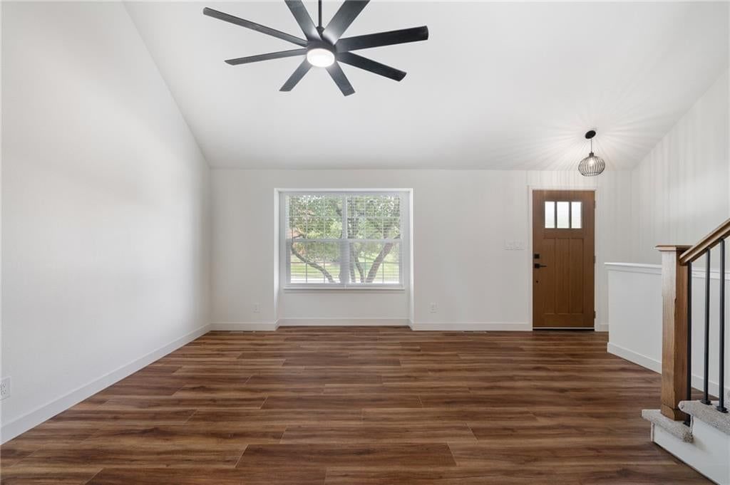 1005 SE Bridgehampton Way — photo 4