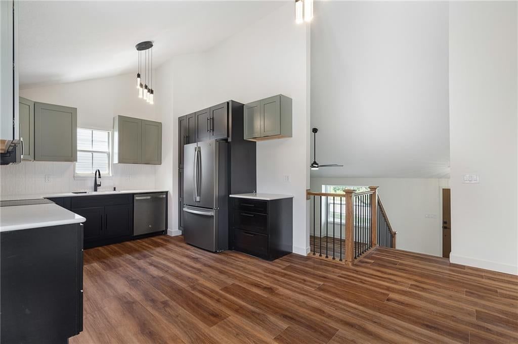 1005 SE Bridgehampton Way — photo 6