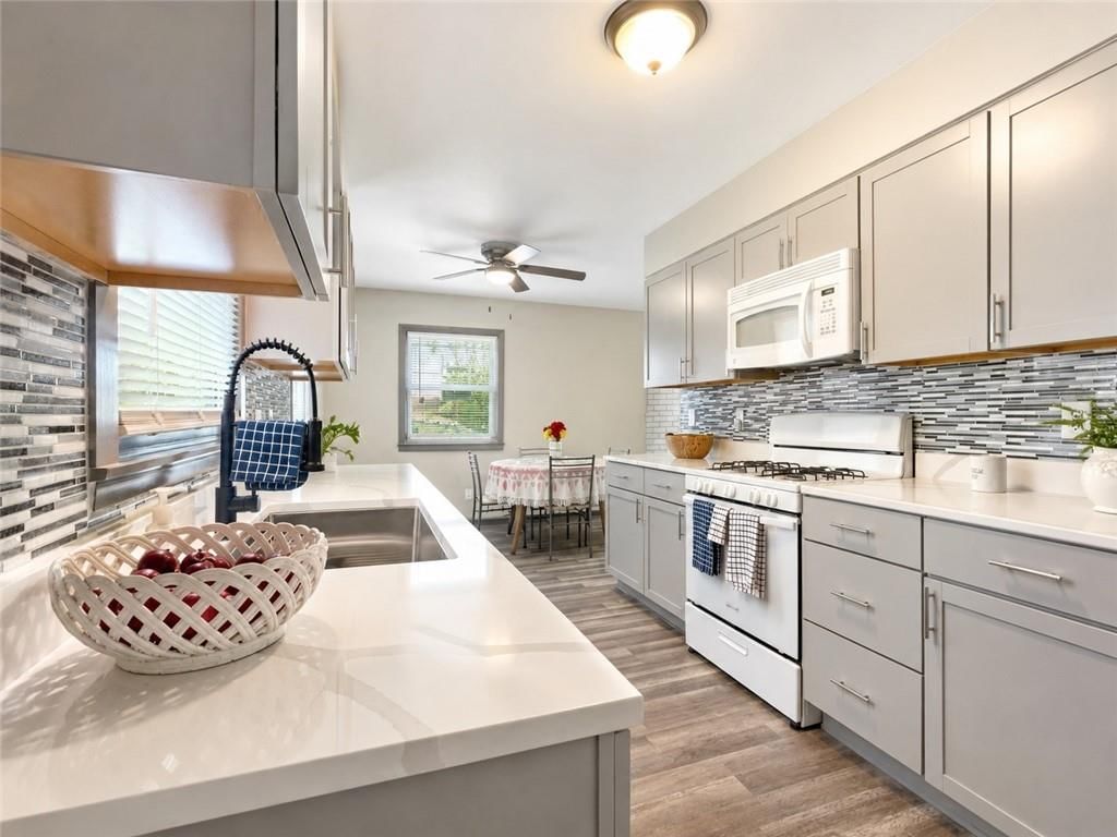 4202 N Bellefontaine Avenue — photo 3