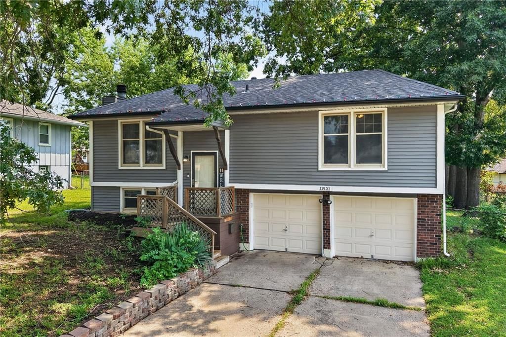 11931 Manchester Avenue — photo 2