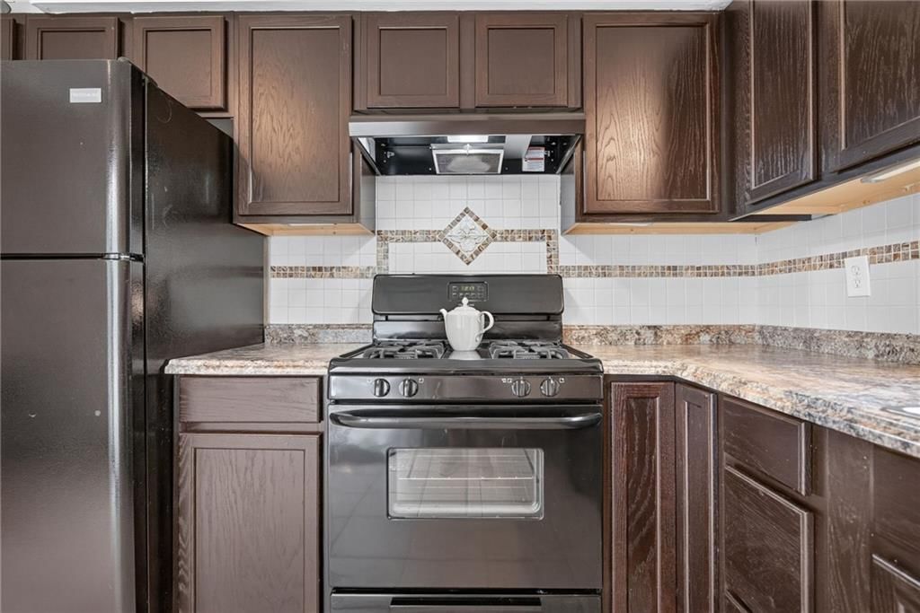 11931 Manchester Avenue — photo 16