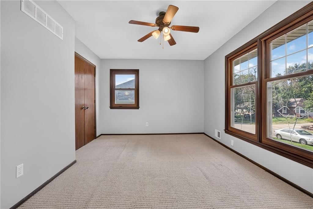 11931 Manchester Avenue — photo 21