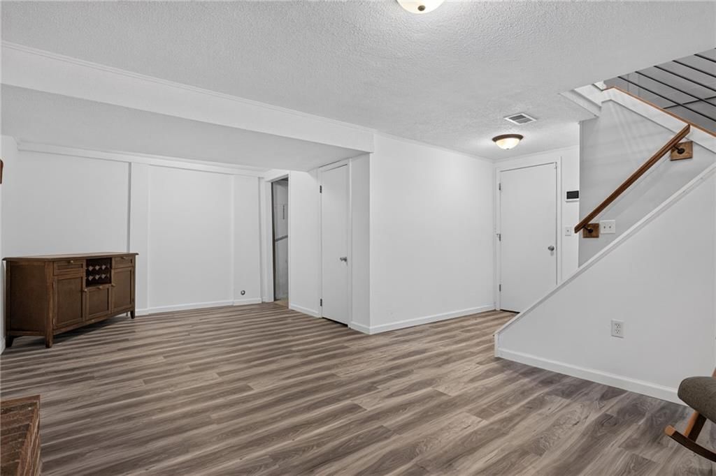 11931 Manchester Avenue — photo 30