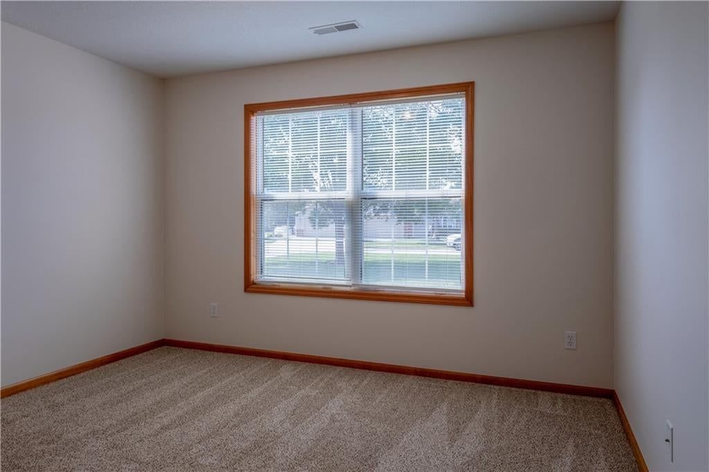 4006 Mistletoe Court — photo 14