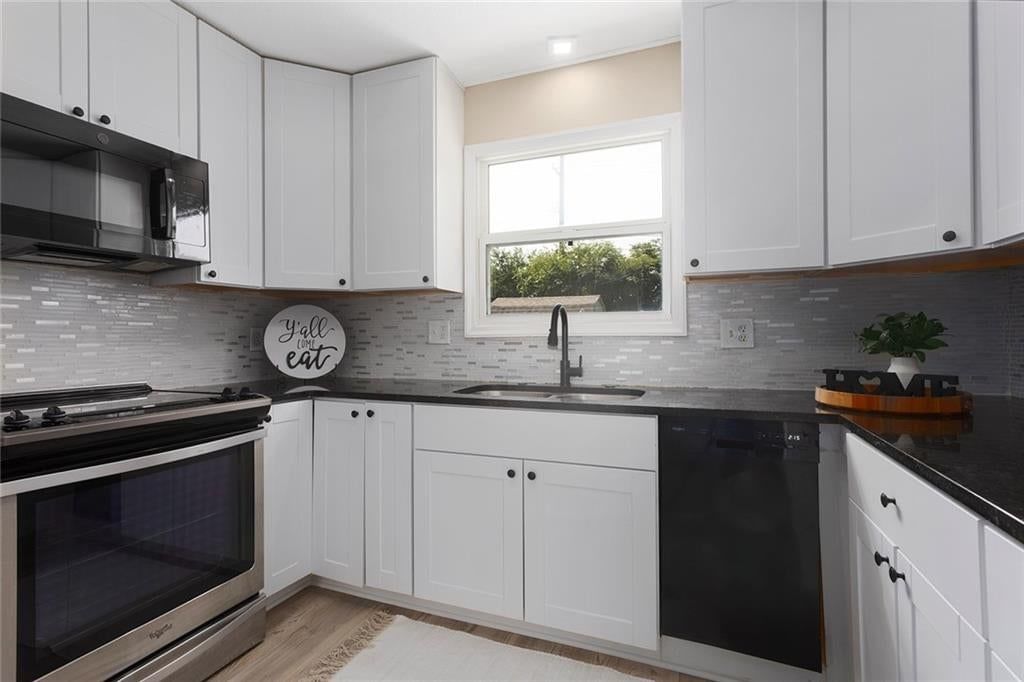 7801 NE San Rafael Drive — photo 11