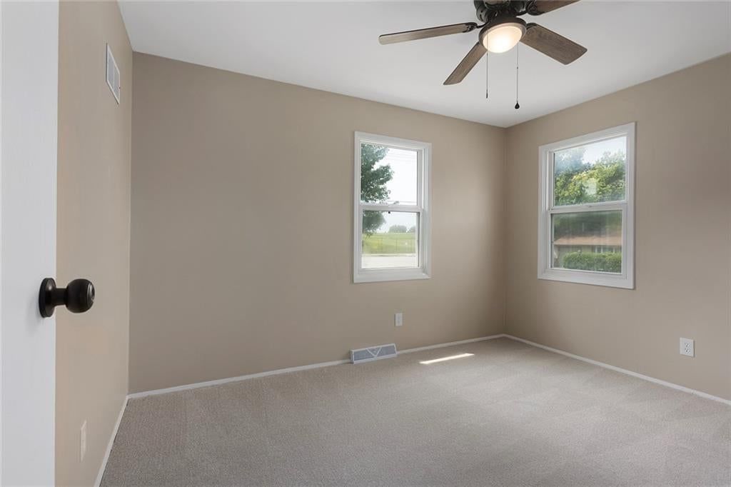 7801 NE San Rafael Drive — photo 18