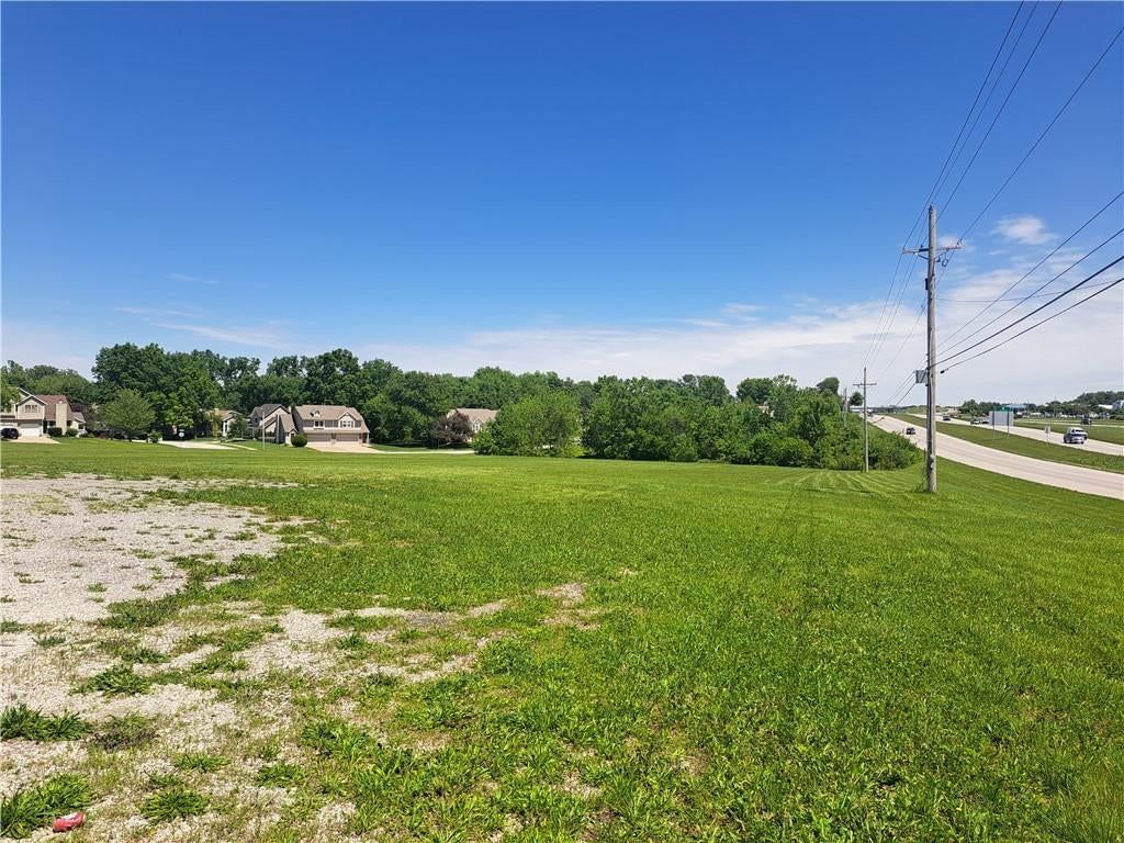 1200 SE Vista Drive — photo 1
