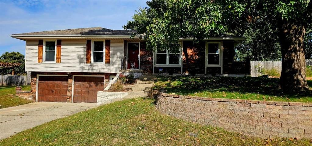 7013 N Winan Avenue, Kansas City, MO: listing photo 3