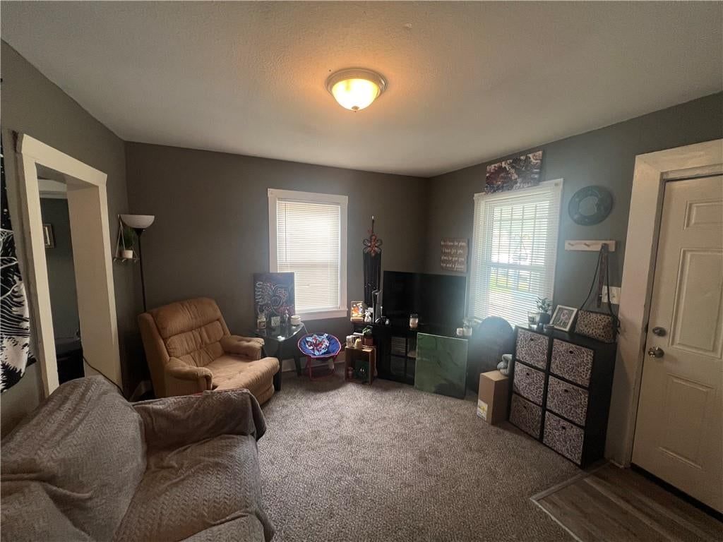 2905 E 61st Street — photo 2