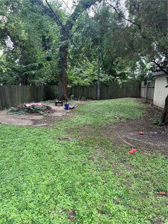 2905 E 61st Street — photo 11