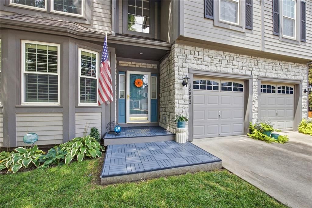 15802 S Lindenwood Drive — photo 2