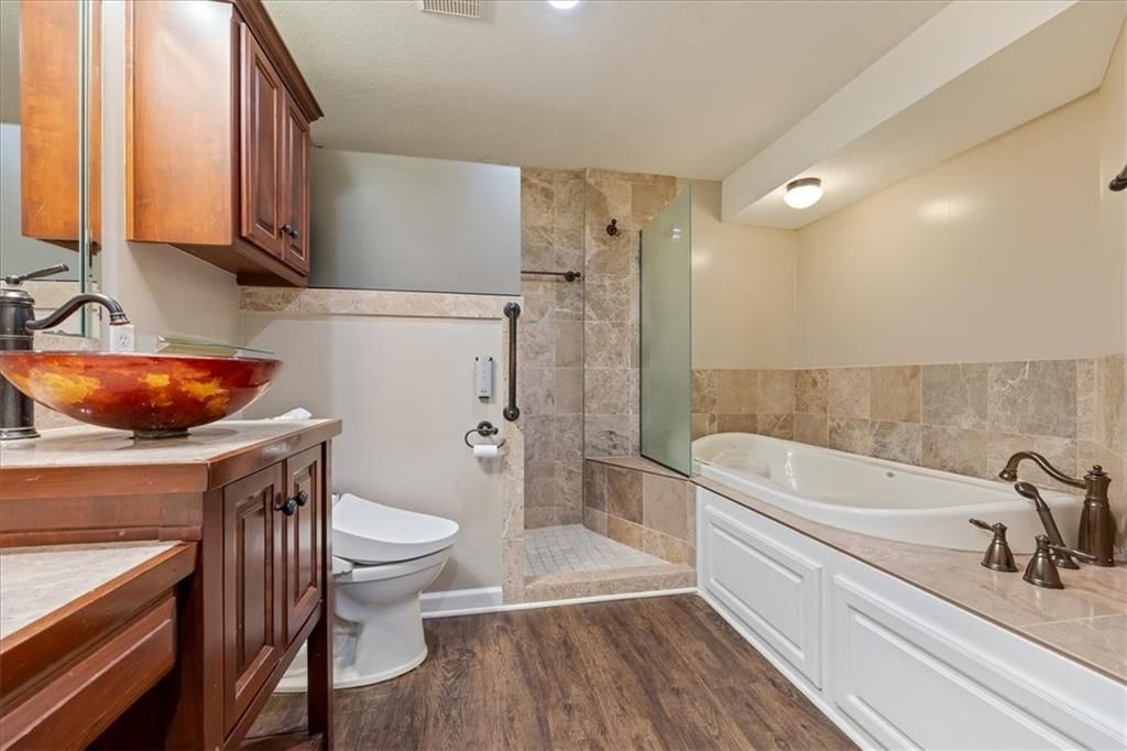 9601 W 127th Terrace — photo 39