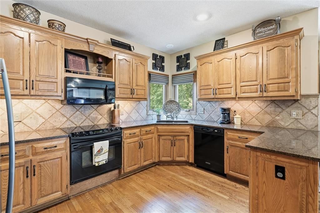 17835 W 69th Street — photo 9