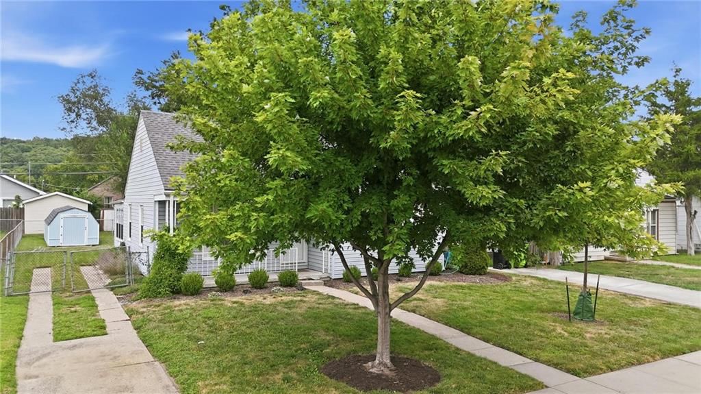 1412 E 23rd Avenue — photo 32