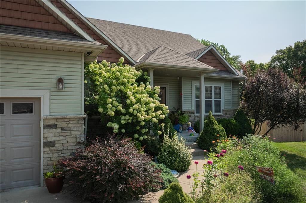 627 Oakmont Drive — photo 7