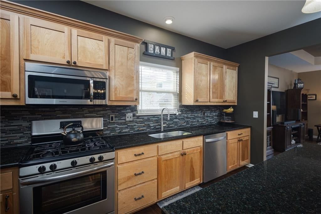 627 Oakmont Drive — photo 19